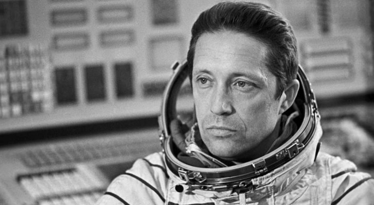Умер советский космонавт Владимир Аксенов