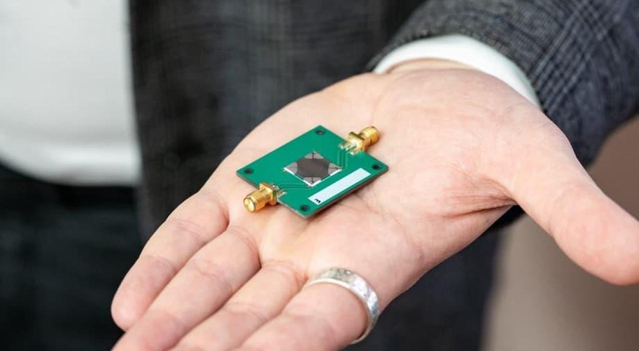 Российские ученые разработали датчик для навигационных приборов, который может работать без внешнего питания