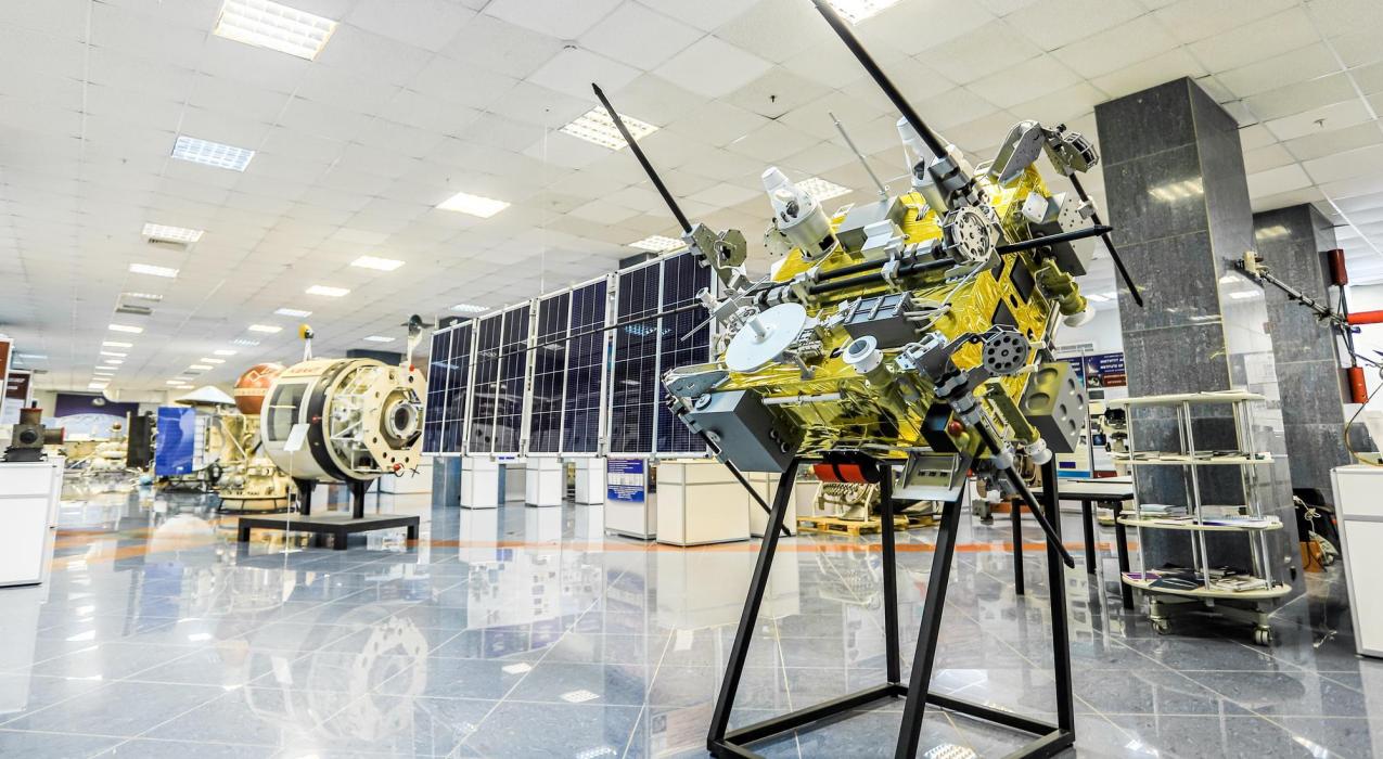 "Роскосмос" сообщил о выводе на орбиту двух спутников "Ионосфера-М"