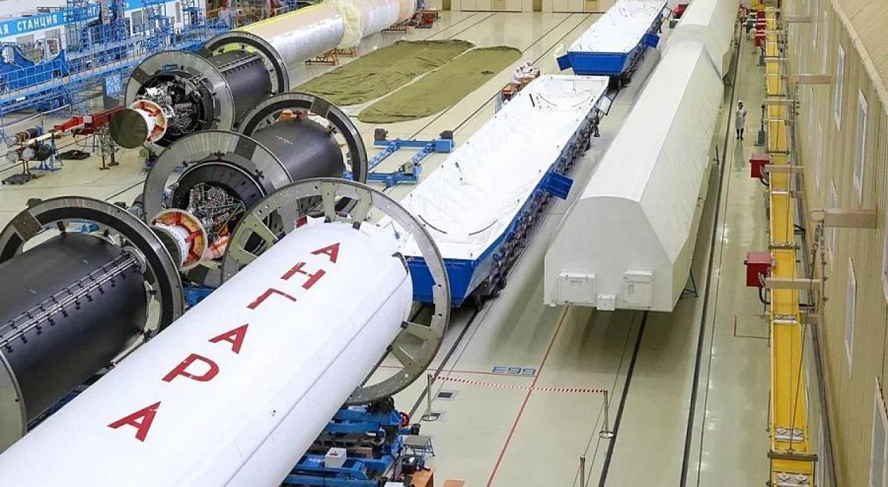 Омское производственное объединение "Полет" наградили премией ФСВТС за замкнутый цикл производства модулей "Ангары"