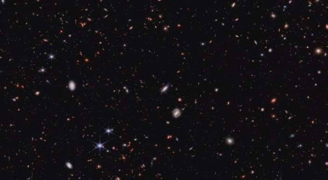 Ученые усомнились в присутствии необъяснимо крупных галактик в ранней Вселенной