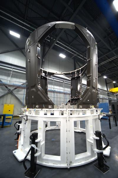 Blue Origin показала лунный посадочный модуль Blue Moon MK1 на производственной линии