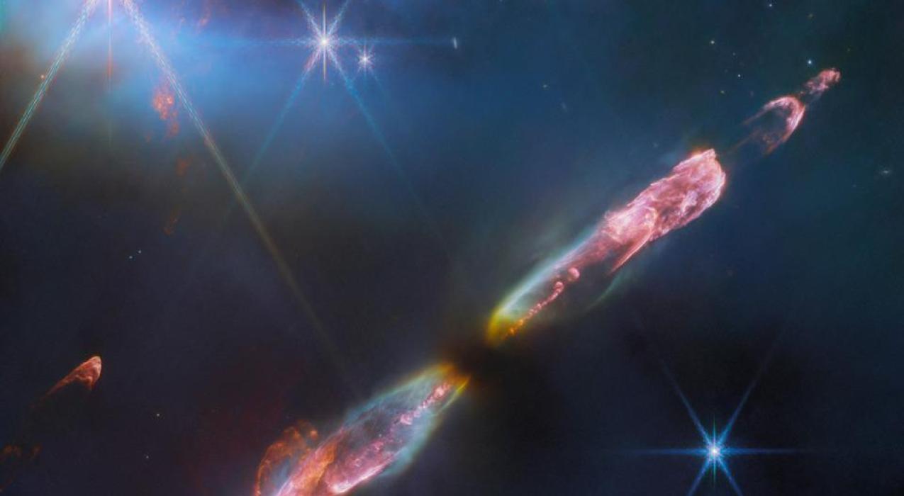 «Джеймс Уэбб» померил скорость джетов у молодой протозвезды