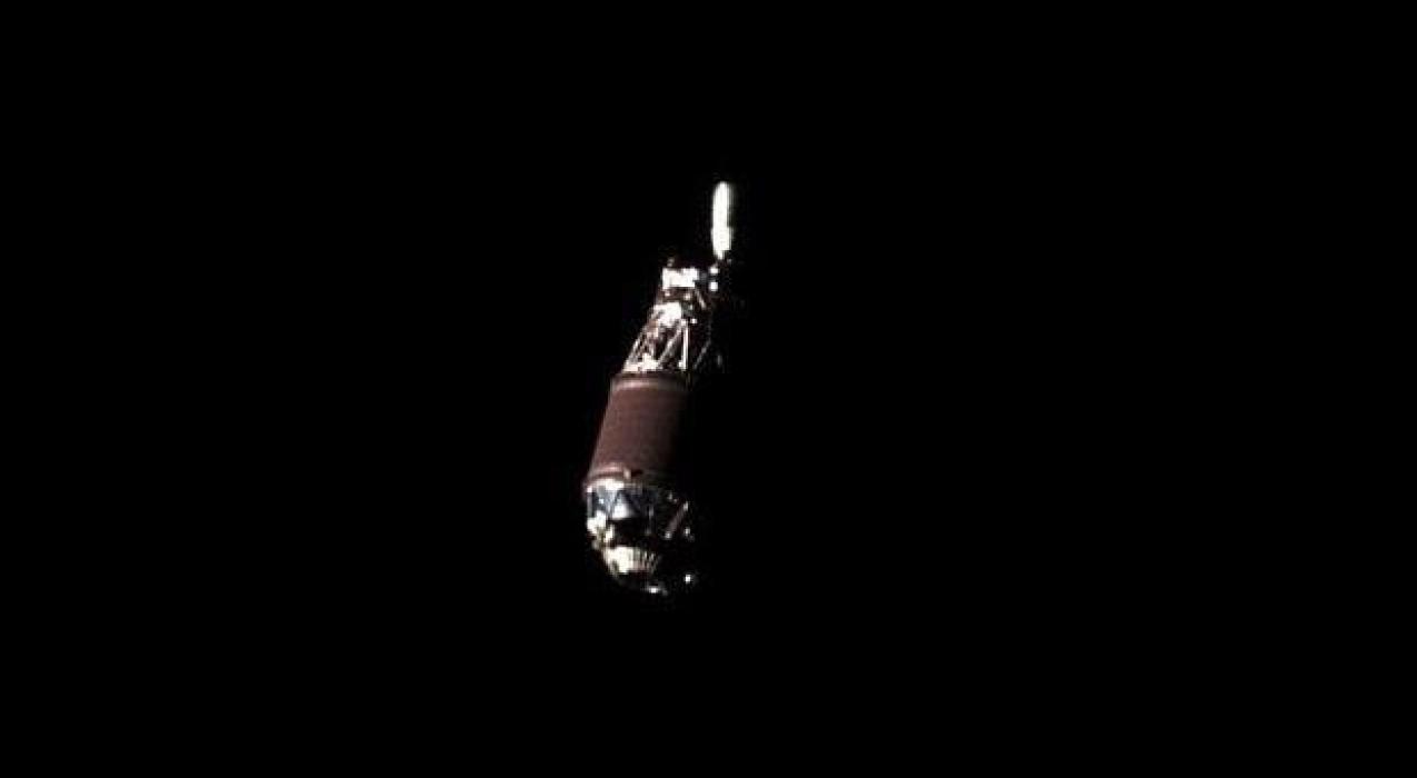 Первый близкий снимок космического мусора