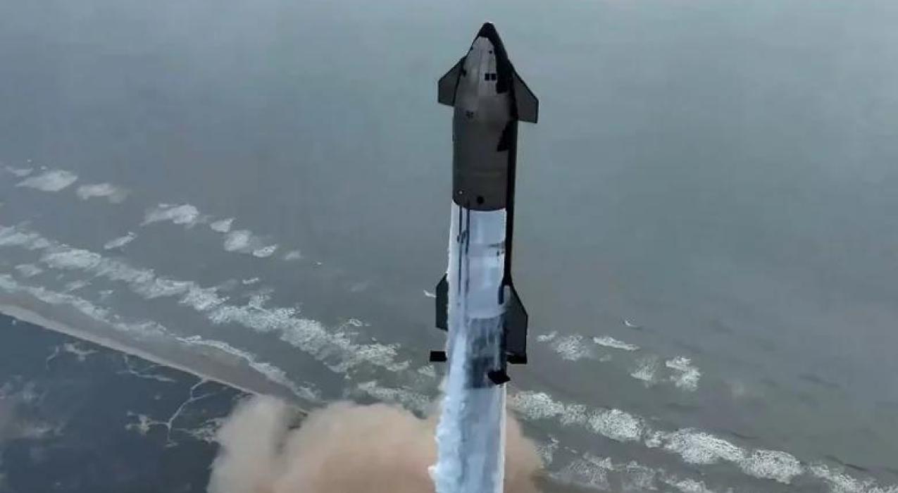 Космический корабль Starship совершил четвертый полет в космос