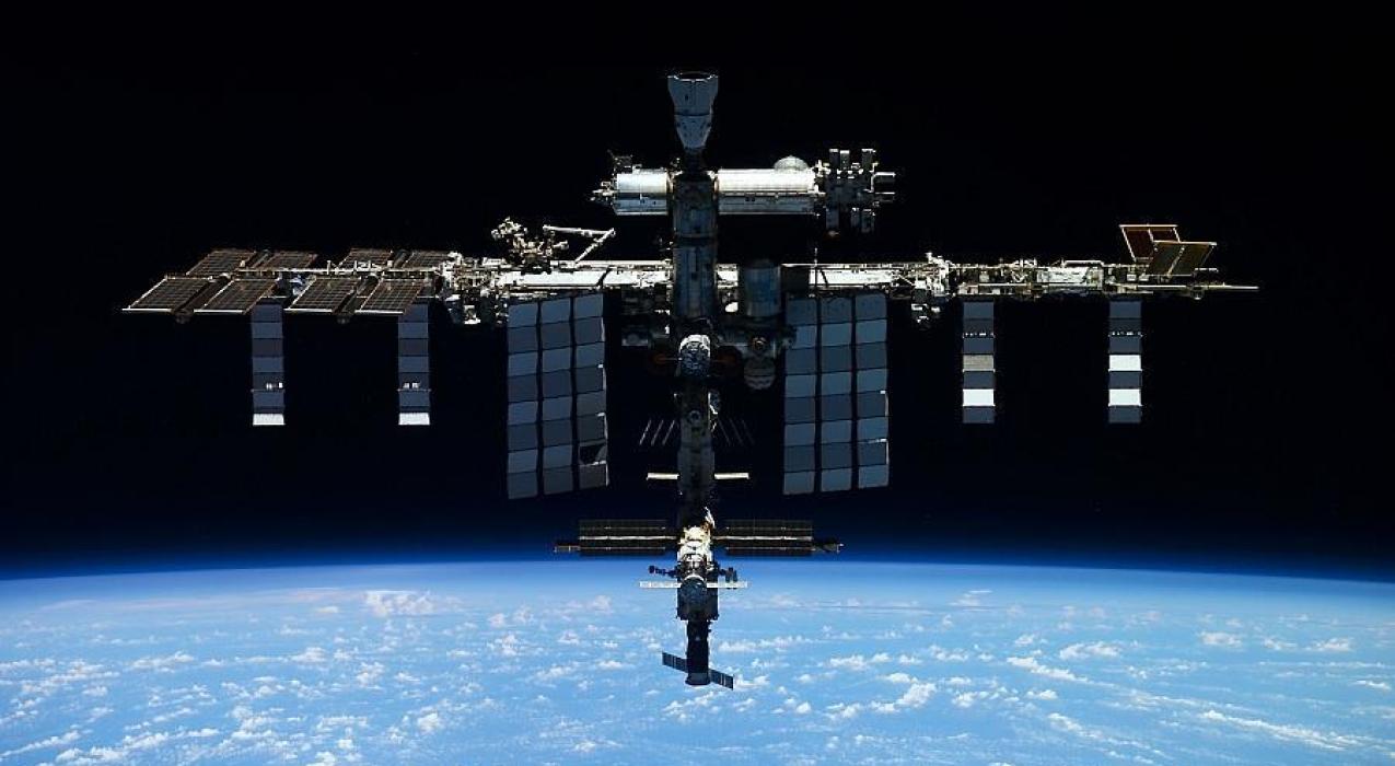 Скорректирована орбита Международной космической станции