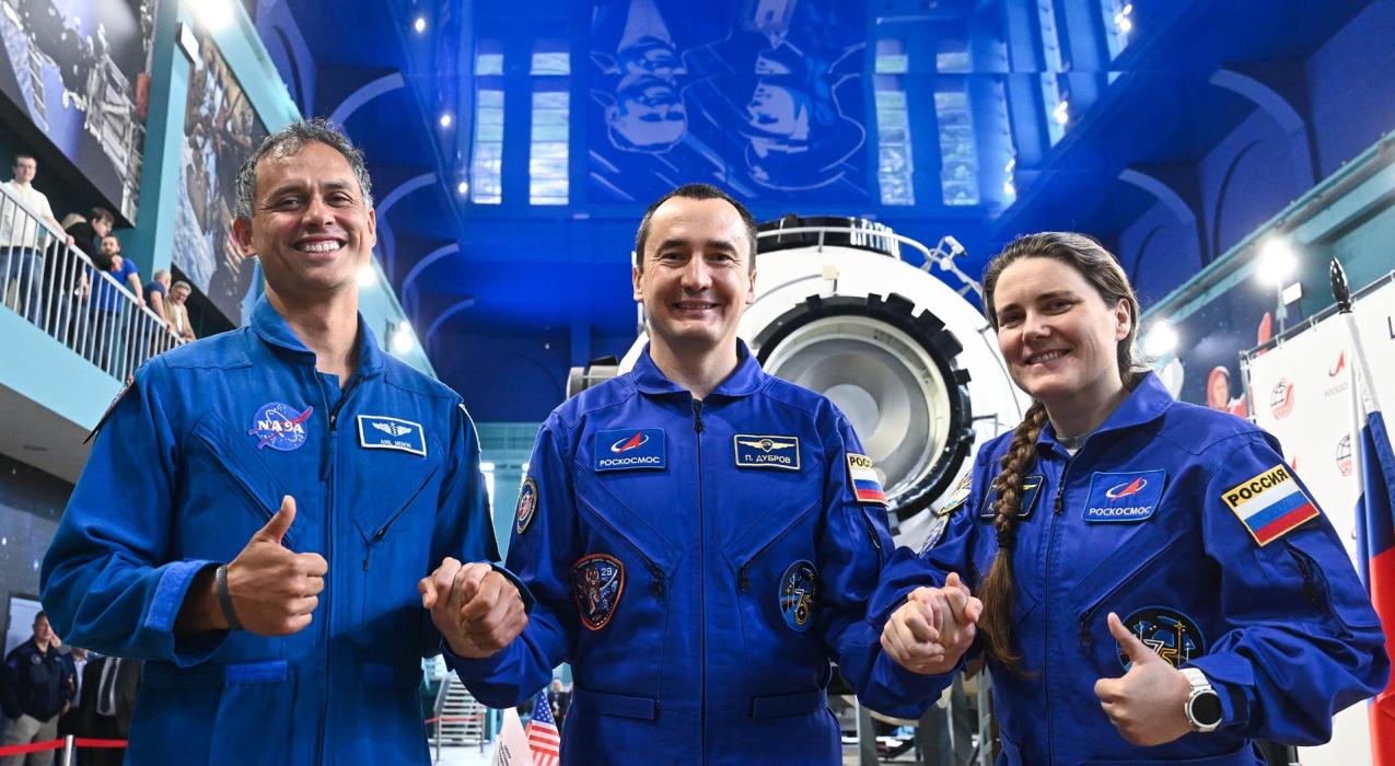 Скоро отправка на МКС: экипажи корабля «Союз МС-29» вылетели на Байконур