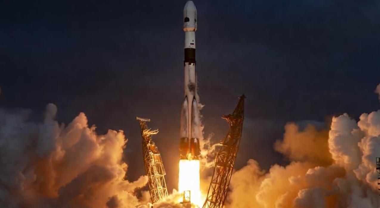 Новейшая ракета «Союз-5» готова к запуску: её установили на стартовый стол