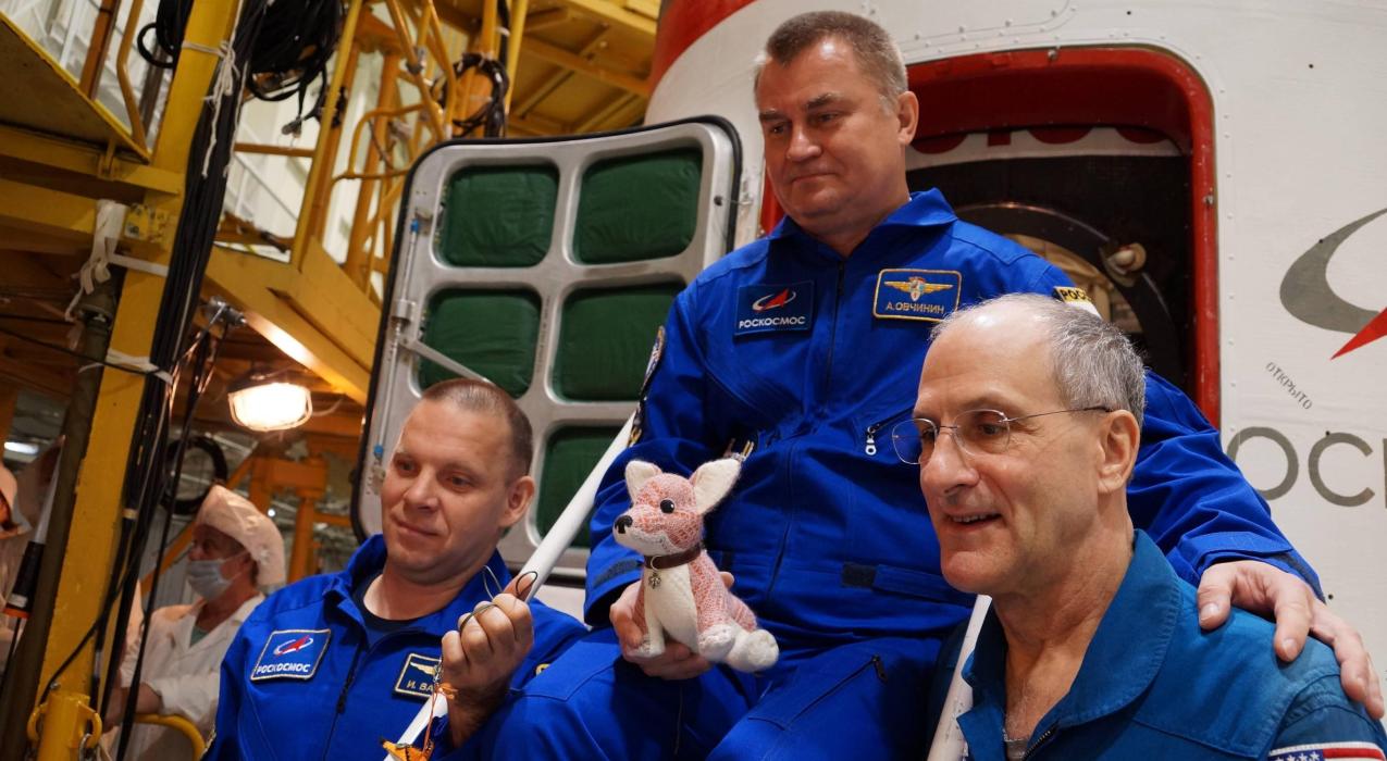 На Байконуре провели финальную «примерку» корабля «Союз МС-26»