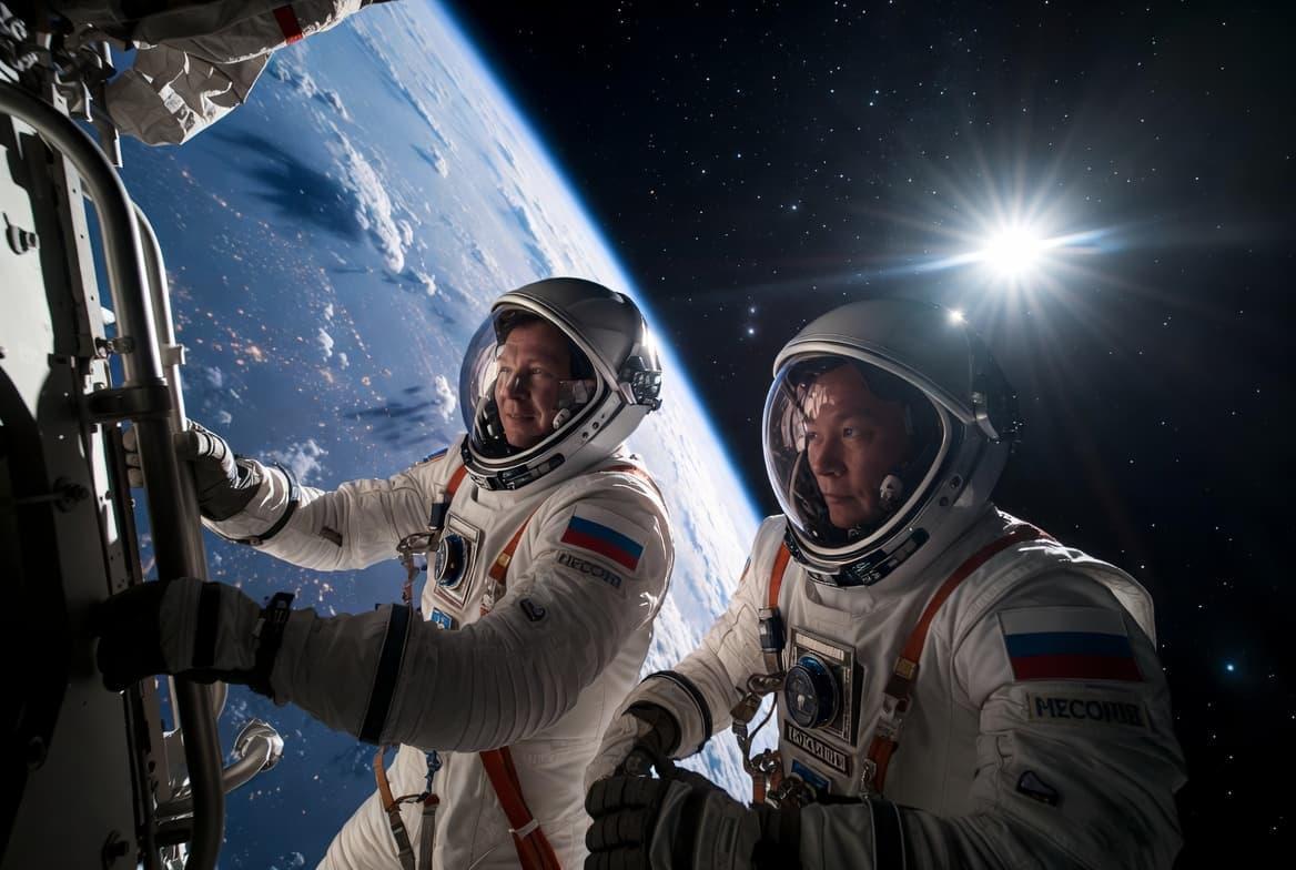 Российские космонавты впервые в 2026 году выйдут в открытый космос