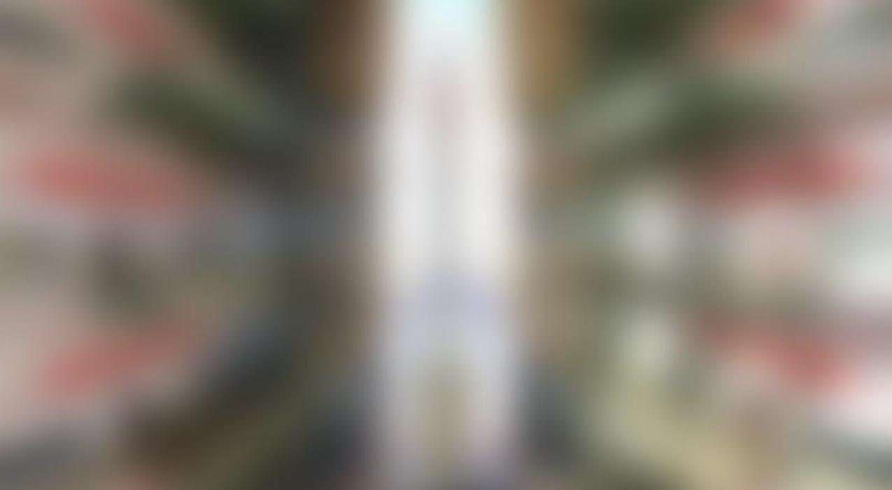 Китайский космический корабль "Шэньчжоу-17" доставили к месту старта Его намерены ...