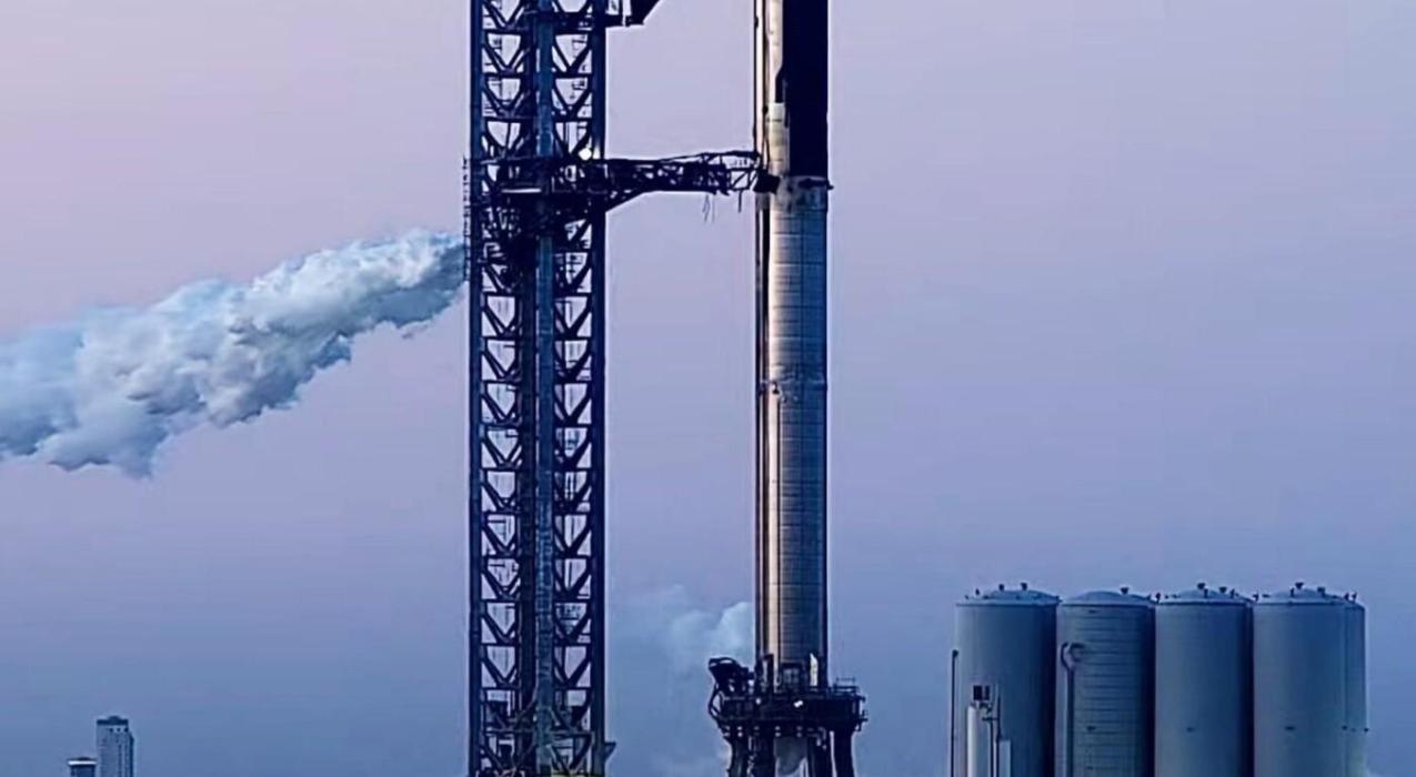 Первый Super Heavy нового поколения установил рекорд скорости заправки — на это ушло всего полчаса