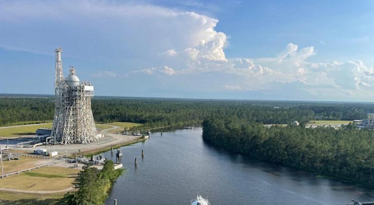 Стартап Evolution Space открывает центр производства твердотопливных ракетных двигателей в NASA Stennis Space Center