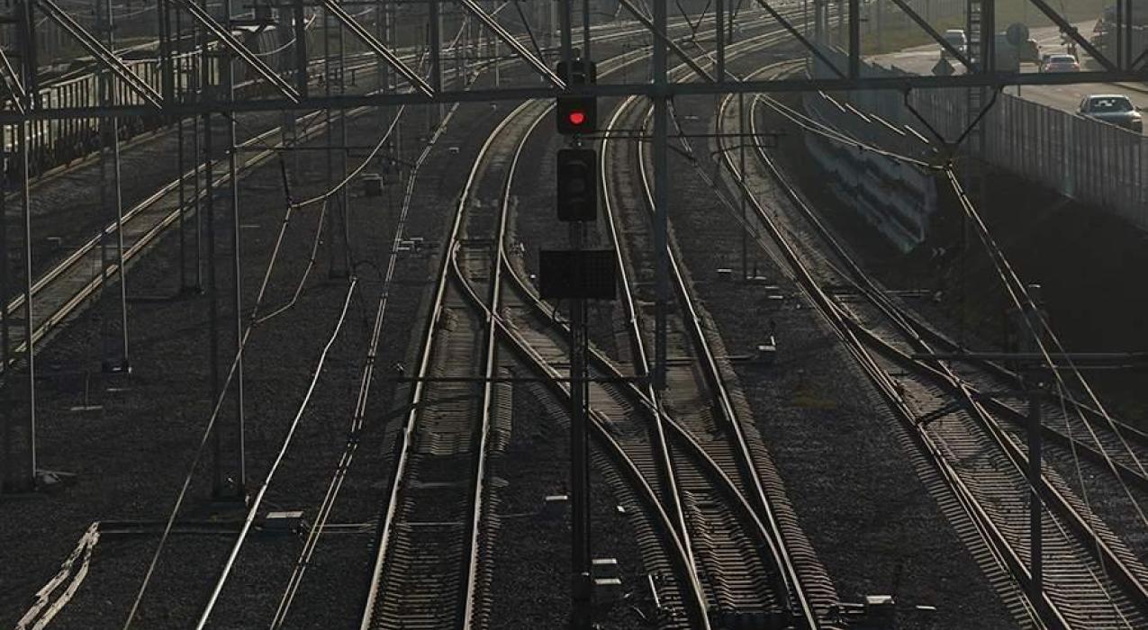 Шадаев- высокоорбитальная группировка спутников может решить вопрос со связью на ж д