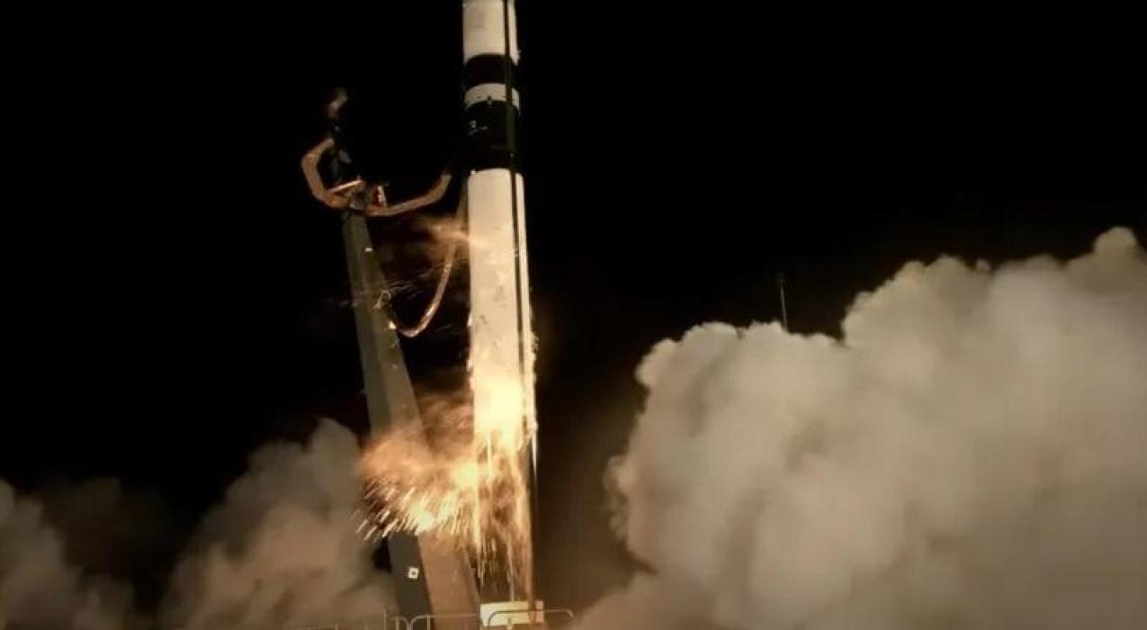 Ракета Rocket Lab потерпела крушение во время доставки на орбиту спутника Acadia