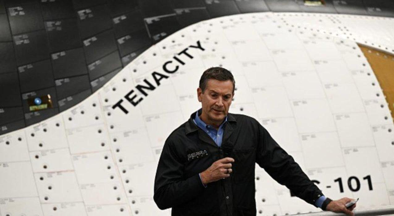 Генеральный директор Sierra Space уходит, в то время как компания стоимостью 5 миллиардов долларов готовится к запуску Dream Chaser