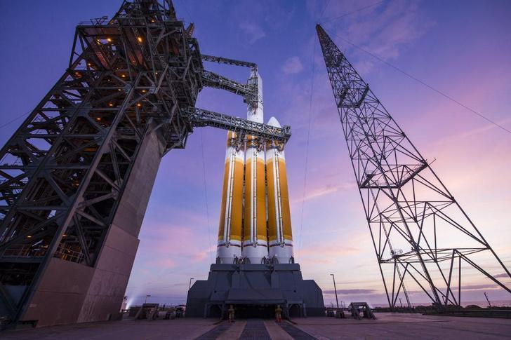 Тяжелая ракета Delta IV Heavy совершила последний полет