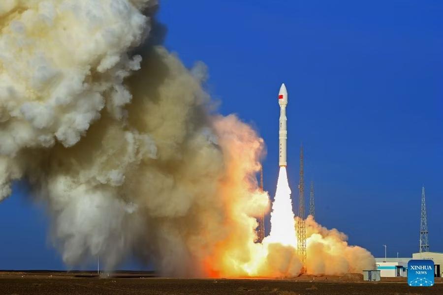 Китайская ракета «Лицзянь-1» успешно вывела на орбиту пять спутников